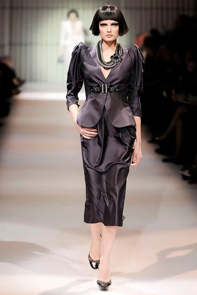 Look 1